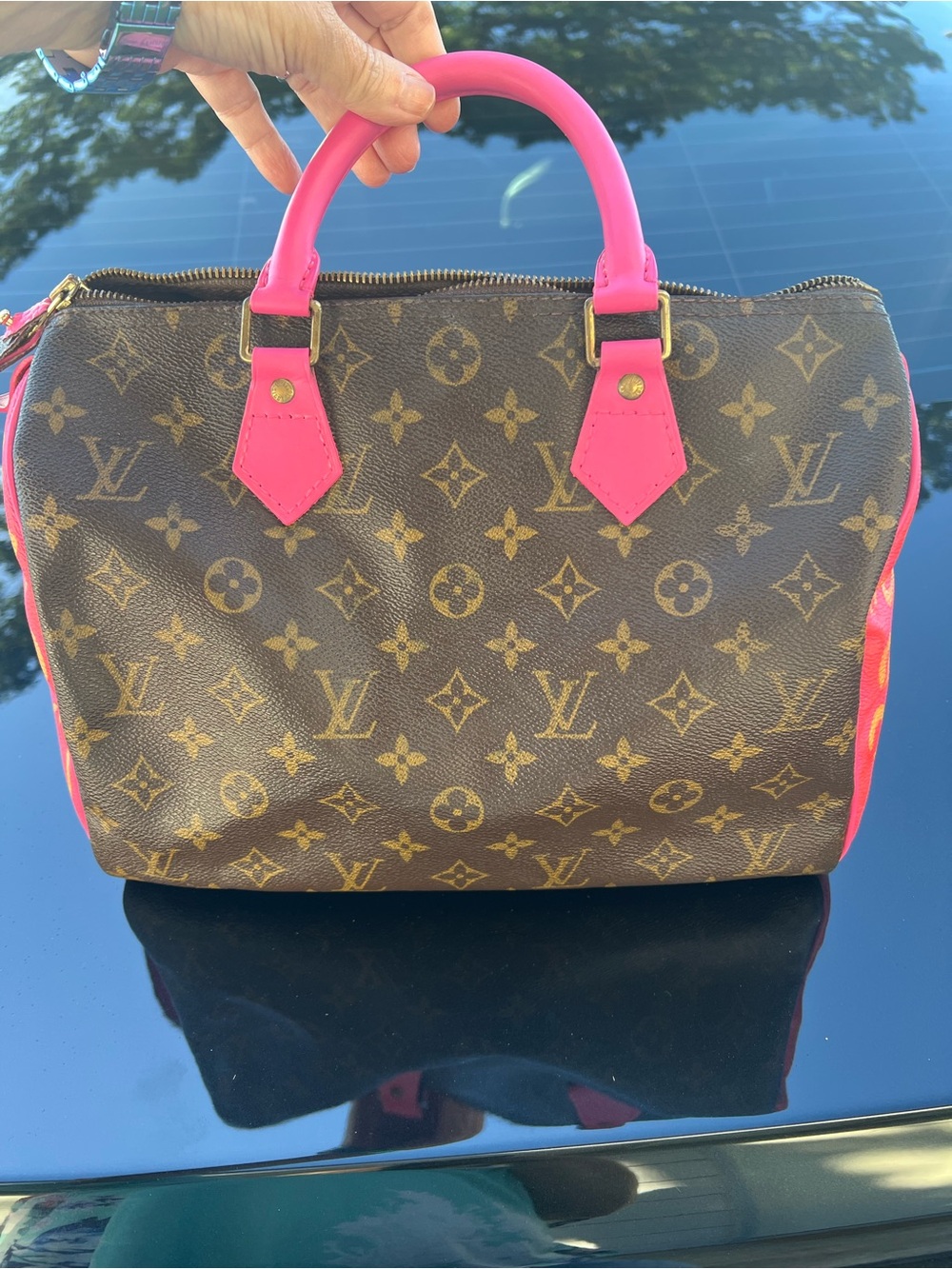 Authentic Louis Vuitton Custom monogram speedy 30 in hot pink with gold hearts